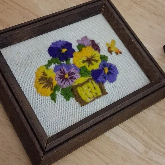 Vintage Lot Decor Items - Picture 6 of 8